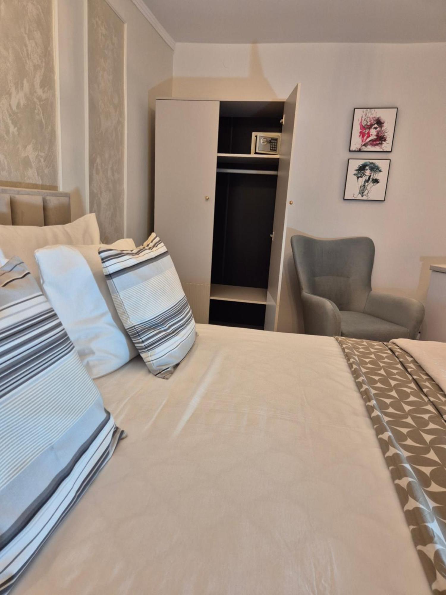 Studio Apartment Lily روفينج المظهر الخارجي الصورة